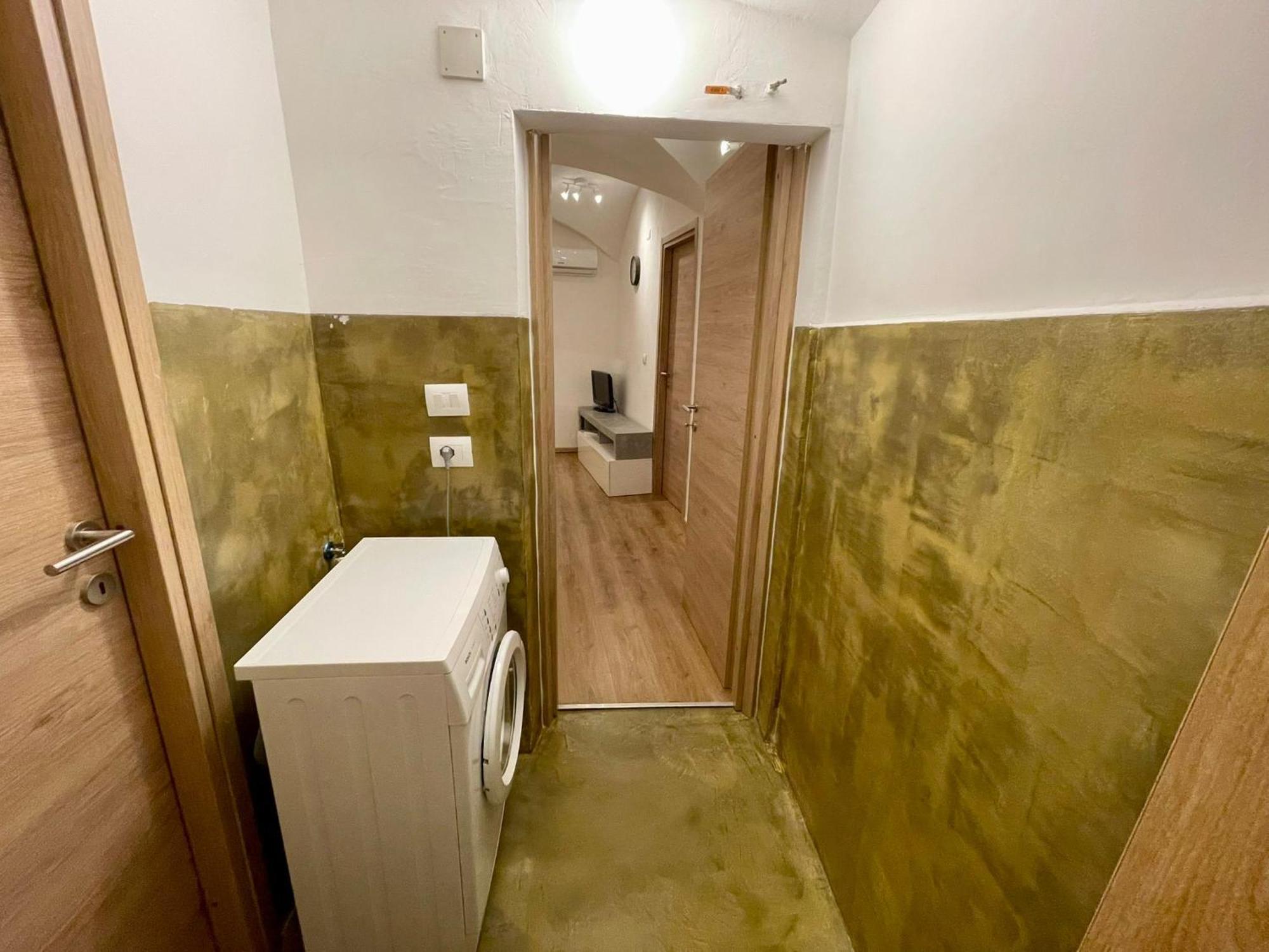 Ferienwohnung The First Luccoli Garibaldi Rolli Genua Exterior foto