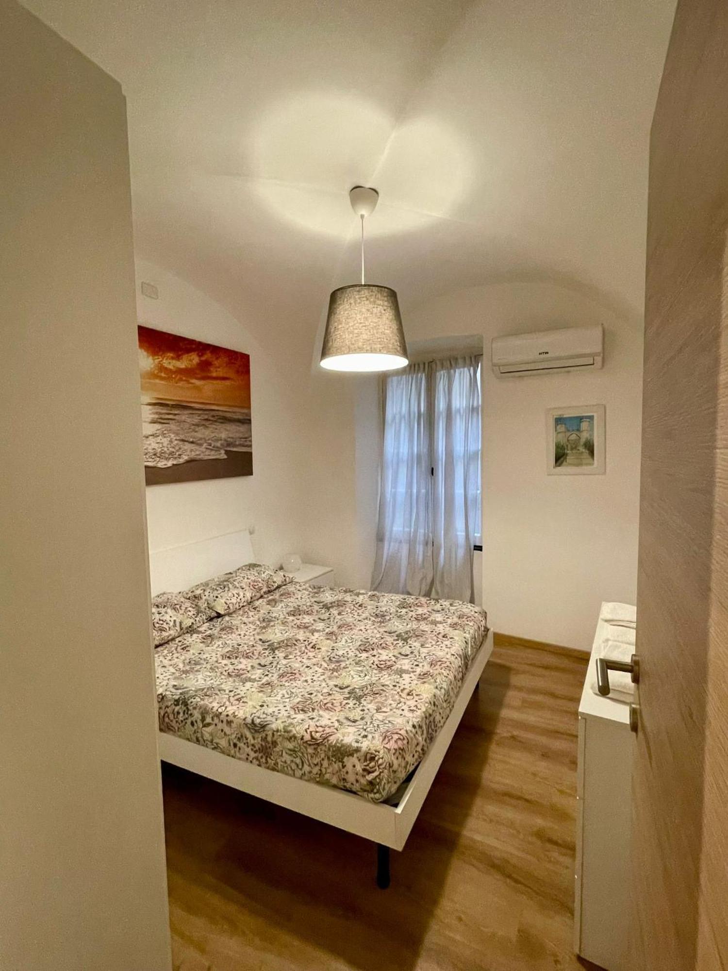 Ferienwohnung The First Luccoli Garibaldi Rolli Genua Exterior foto